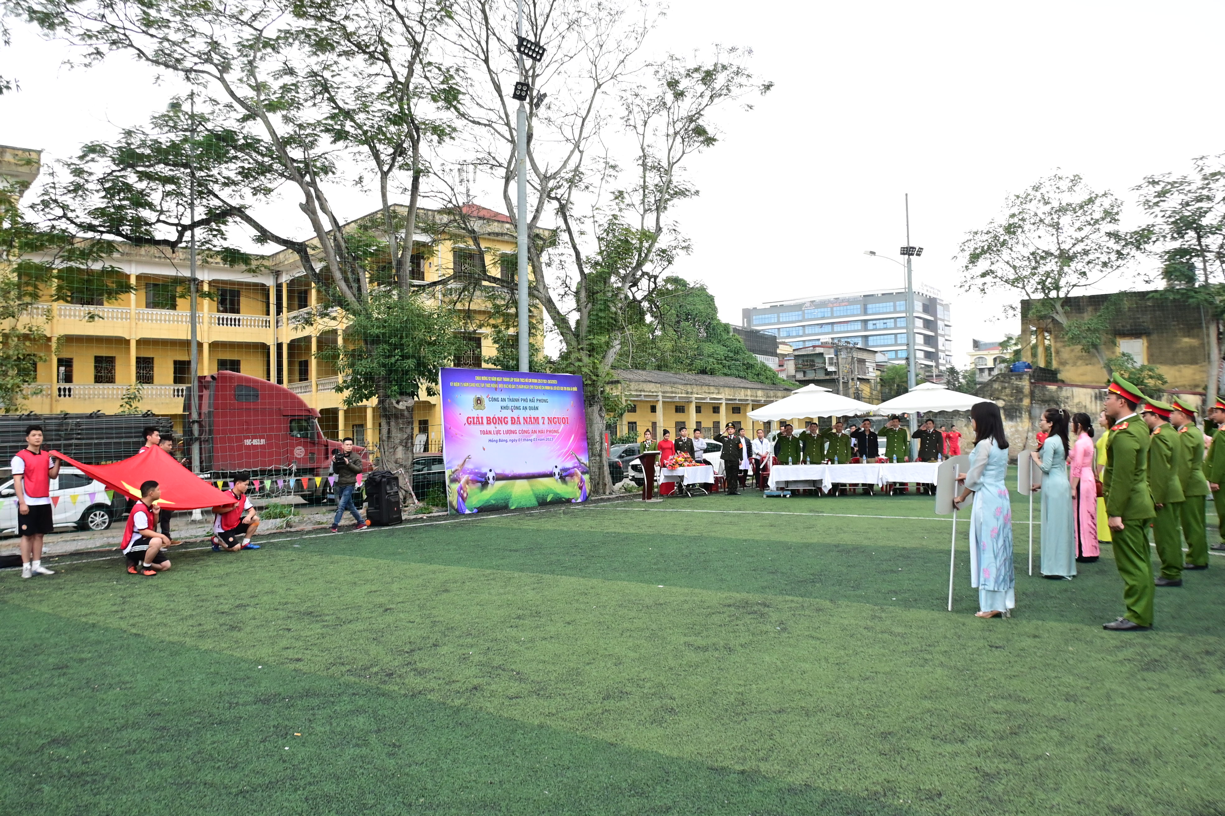 Công an quận Hồng Bàng: Khai mạc bóng đá Khối Công an quận  năm 2023